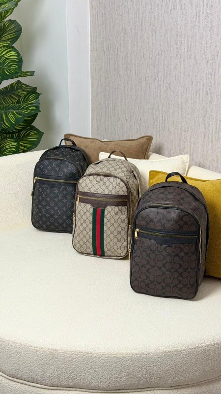 شنطة ظهر COACH كوالتي ماستر